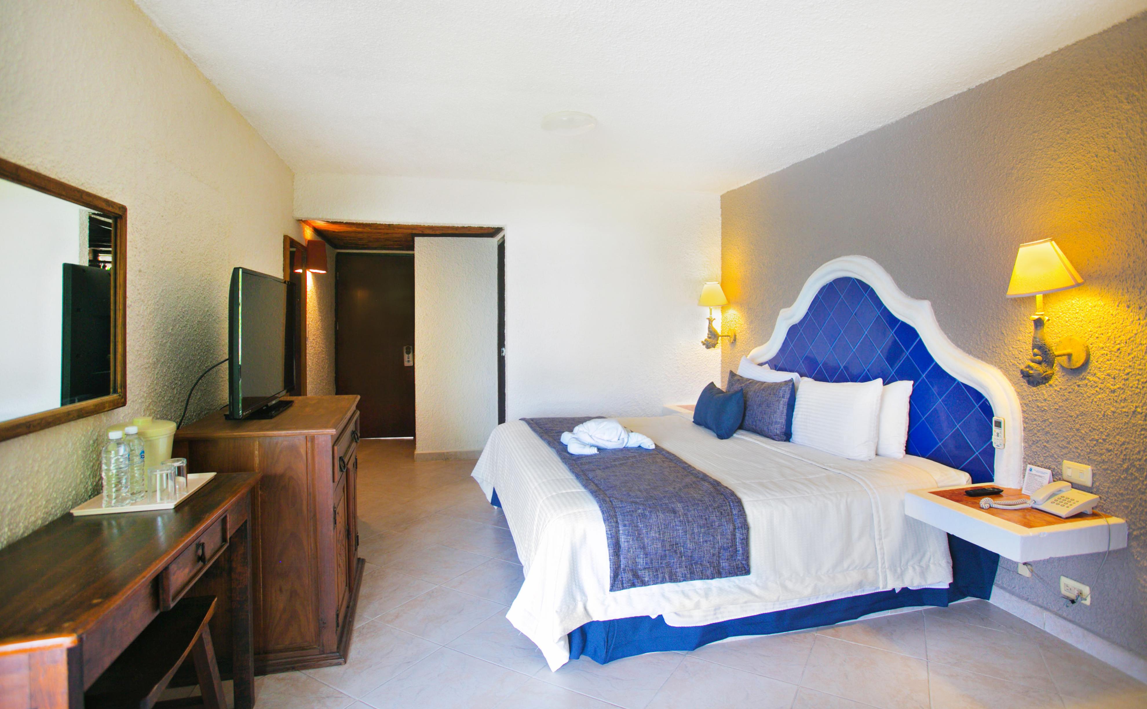 Hotel Casa Del Mar & Dive With Free Access To An Exclusive Club