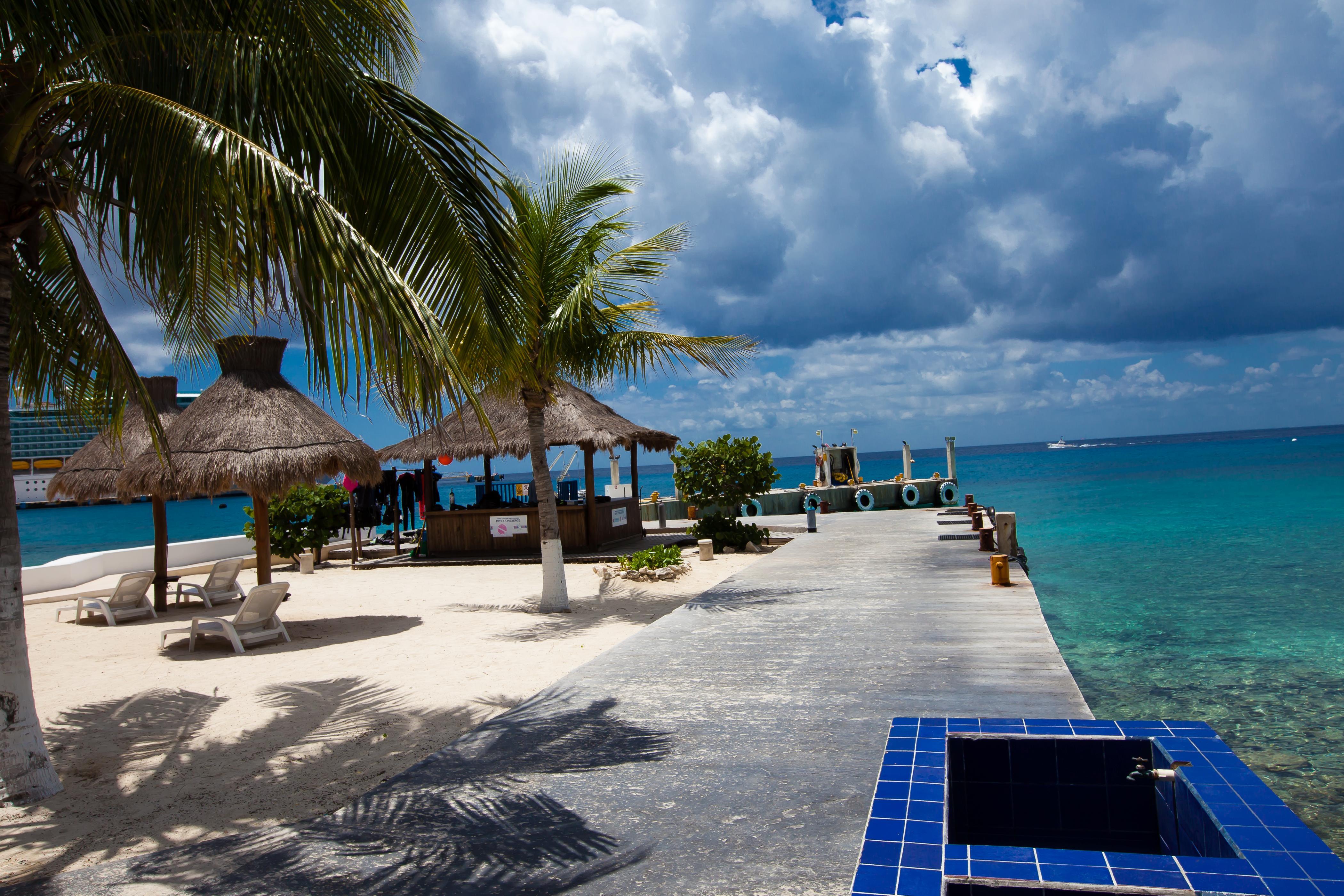 Casa Del Mar & Dive With Free Access To An Exclusive Club Hotel 4*