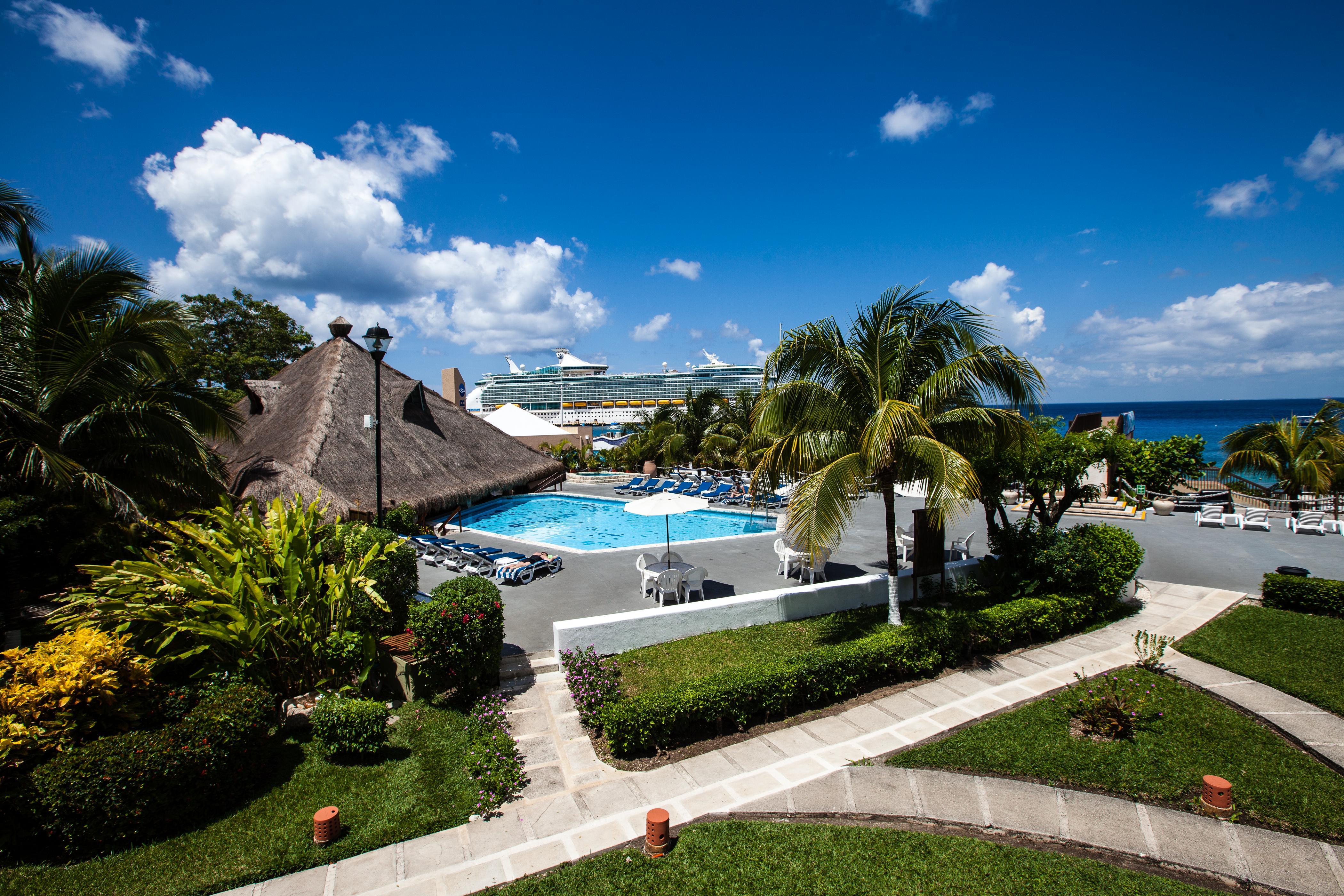 Casa Del Mar & Dive With Free Access To An Exclusive Club Hotel 4*