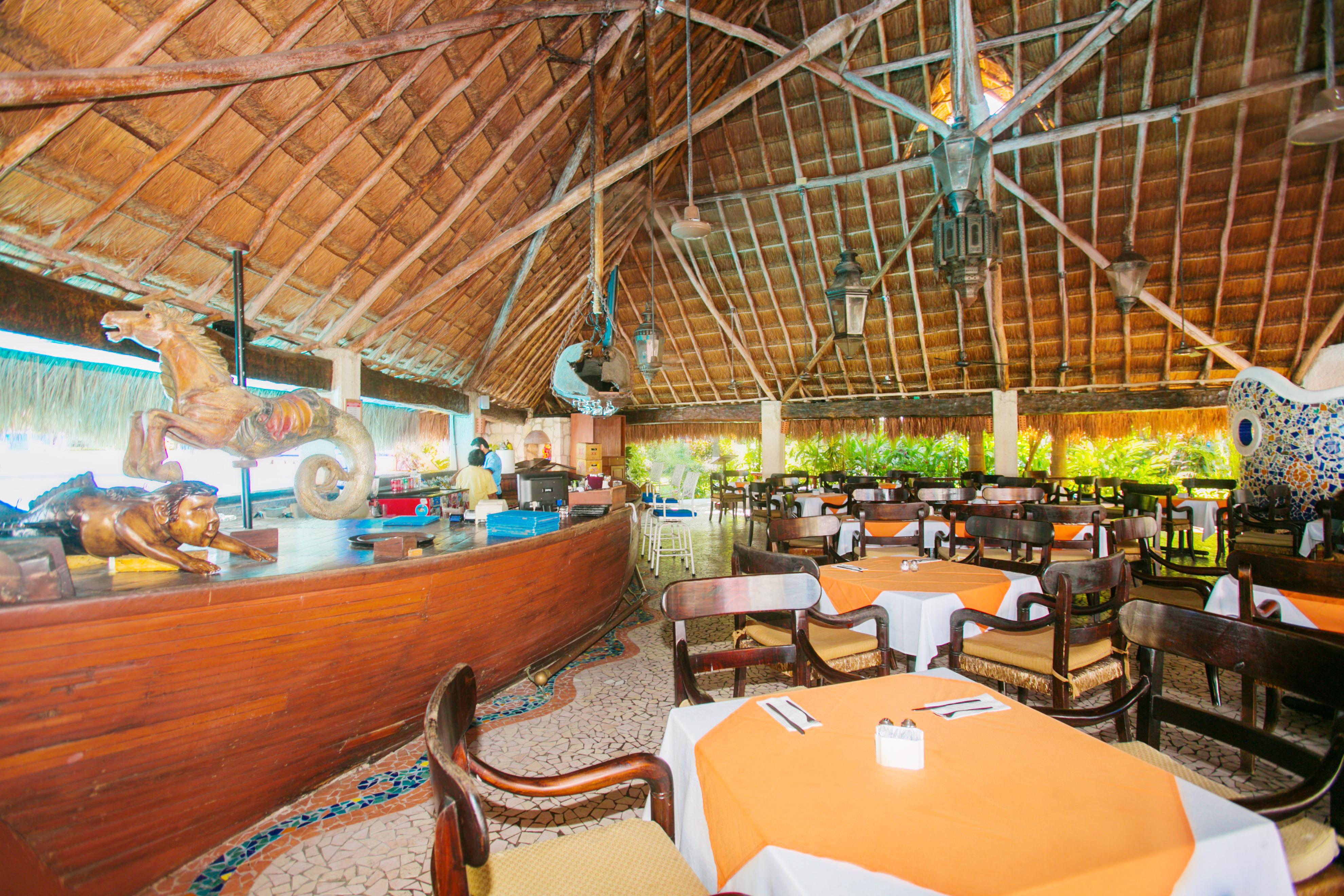 Hotel Casa Del Mar & Dive With Free Access To An Exclusive Club Cozumel