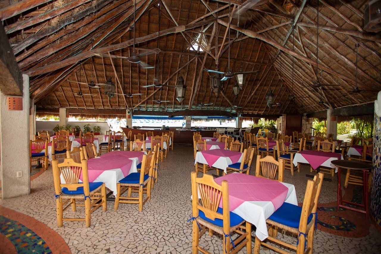 Hotel Casa Del Mar & Dive With Free Access To An Exclusive Club Cozumel